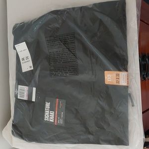 NWT Dockers Mens Signature Khaki pant